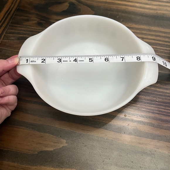 Anchor Hocking Fire King 1 Qt. Casserole Dish - Picture 5 of 6